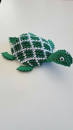 Voici Géraldine, notre petite tortue  -  REF : 0034  -  Prix : 10,00€  -  Longueur + ou - 20cm.